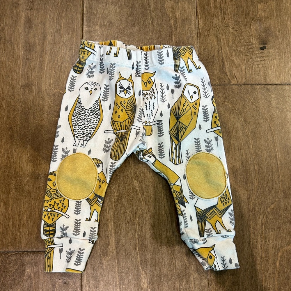 Maisie Jayne Owl Print baby Leggings with Mustard knee Patches 6-9 months